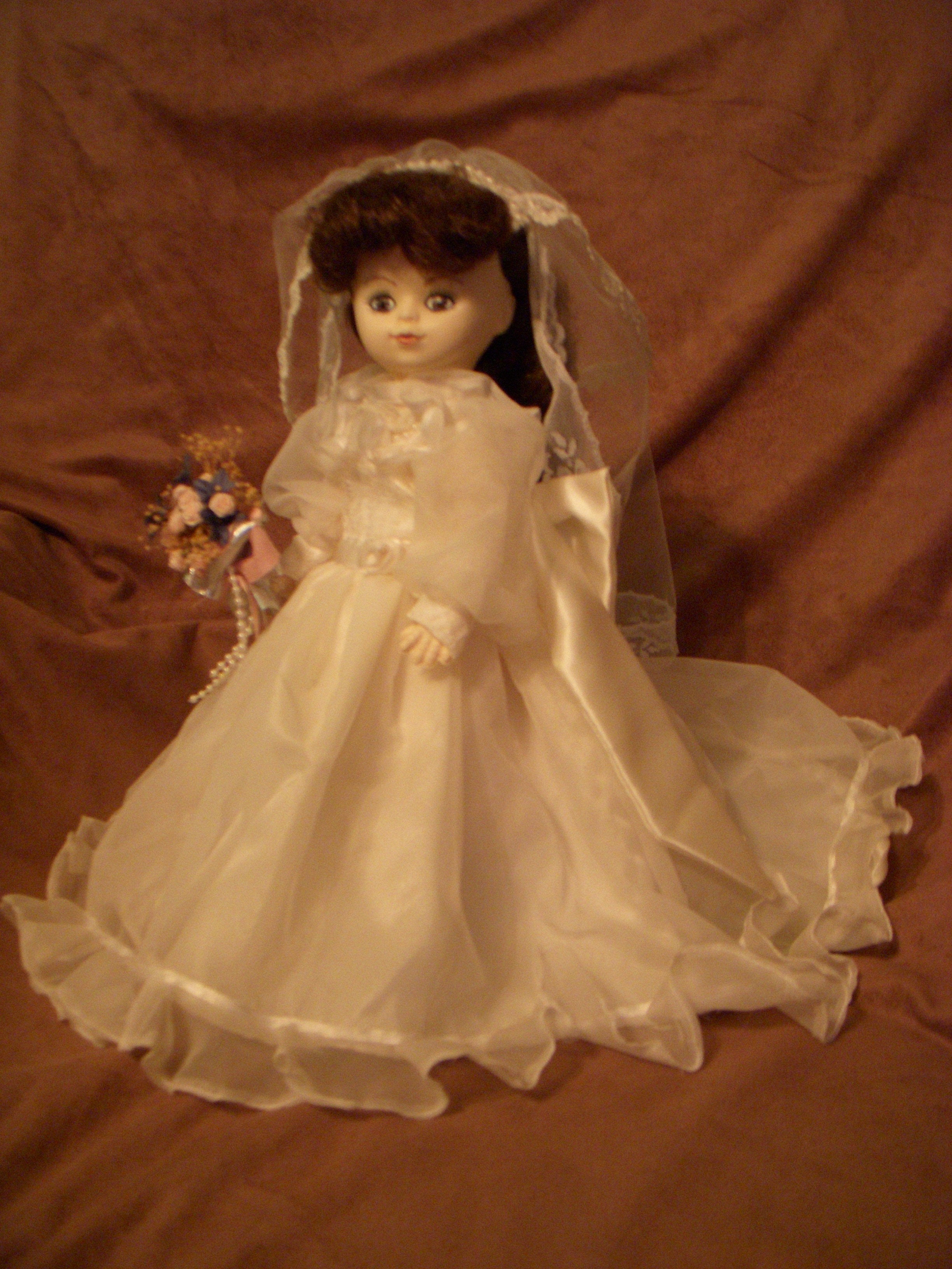 sharonweddinggown.jpg
